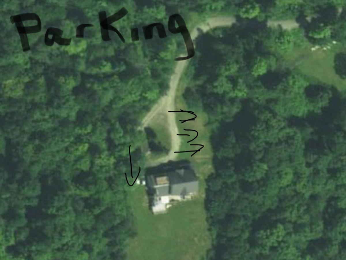 Mount Snow, Snowmobilers N Trailers Plenty Of Parking *