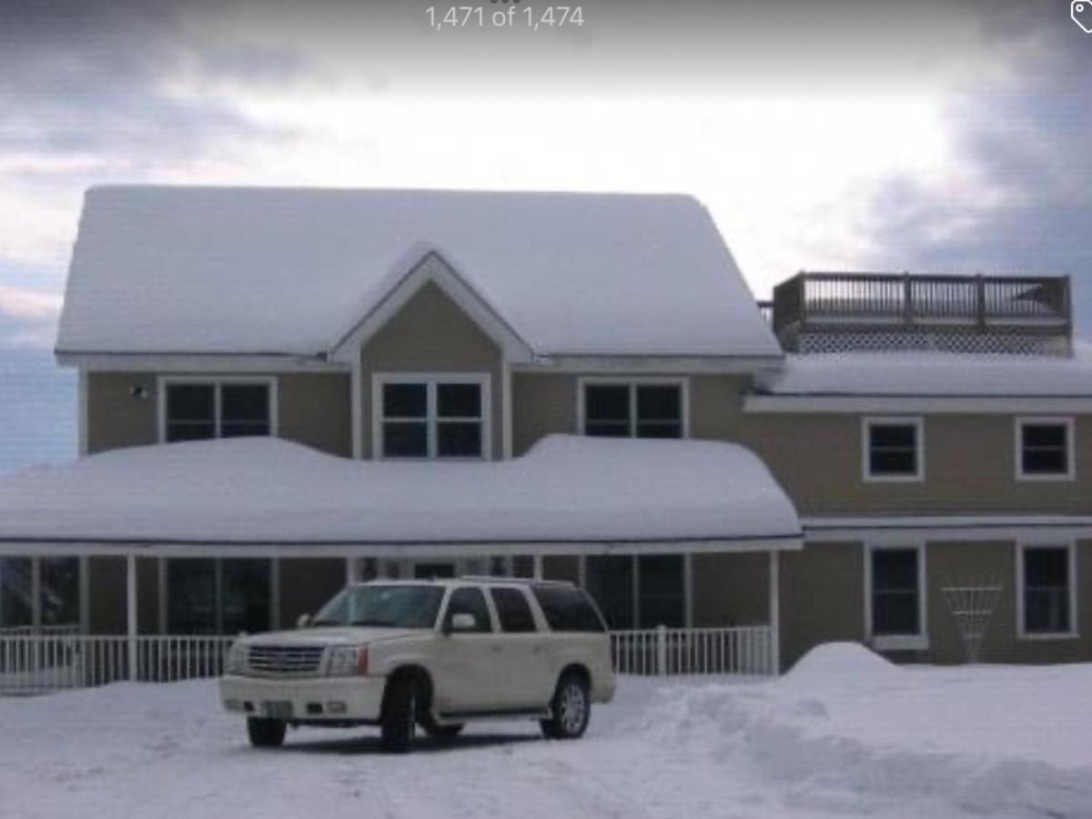 Mount Snow, Snowmobilers N Trailers Plenty Of Parking Farm stay